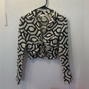 H&M Black and Cream Patterned Long Sleeve Top